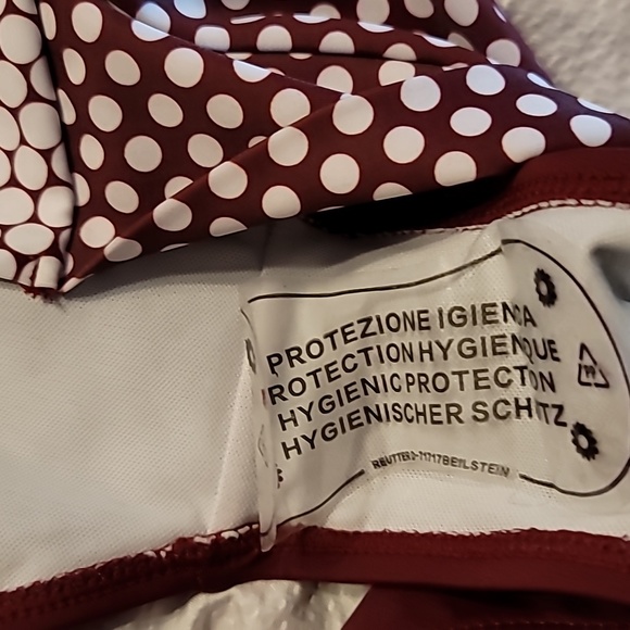 NWOT wrap yourself up in polka dot slimming halter glamour bikini swim size med - Picture 8 of 11